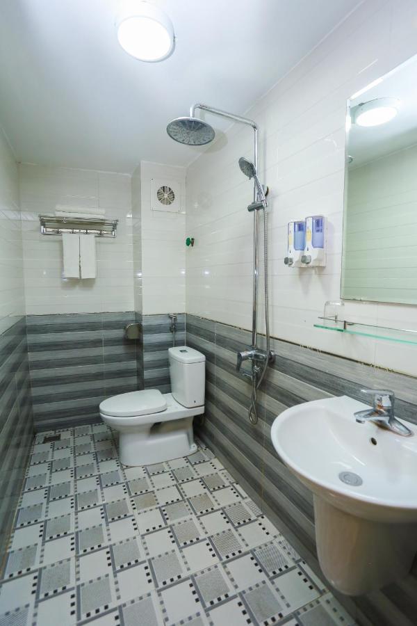 Hotel Sunny Hg Ха Лонг Екстериор снимка
